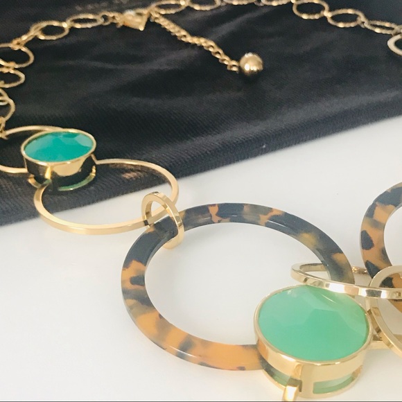 KATE SPADE | Statement Necklace - Picture 4 of 14